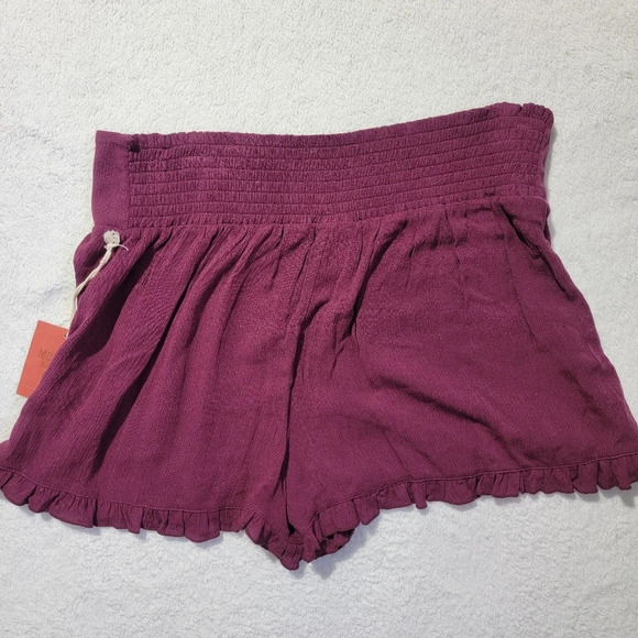 Mossimo Burgandy Ruffled Floral Embroidered Flutter Shorts Size M - Picture 2 of 8